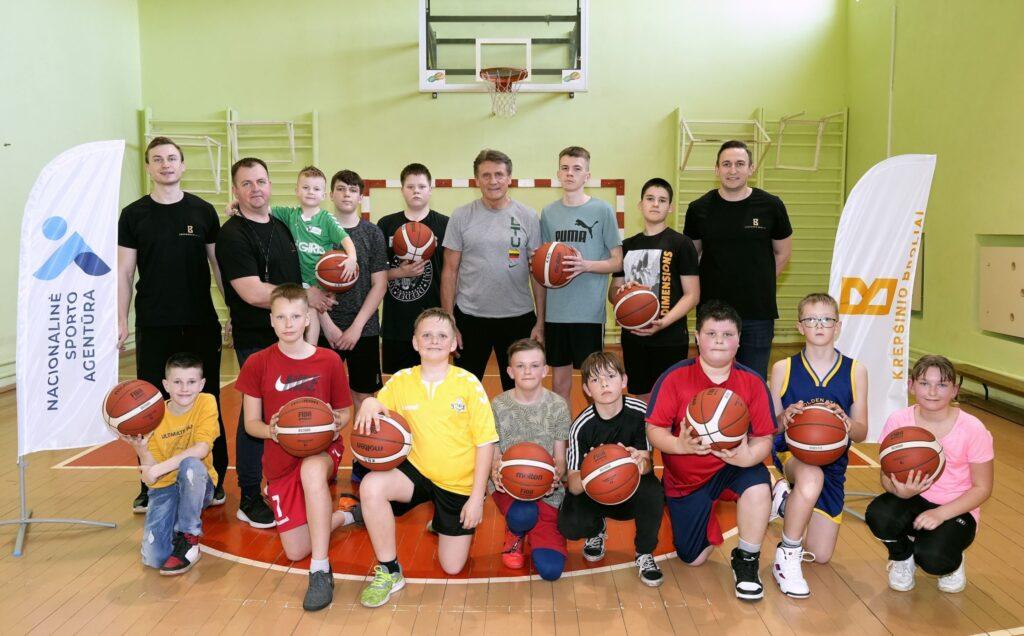 Exclusive basketball training in Simne with Olympic and world champion Valdemar Chomičius